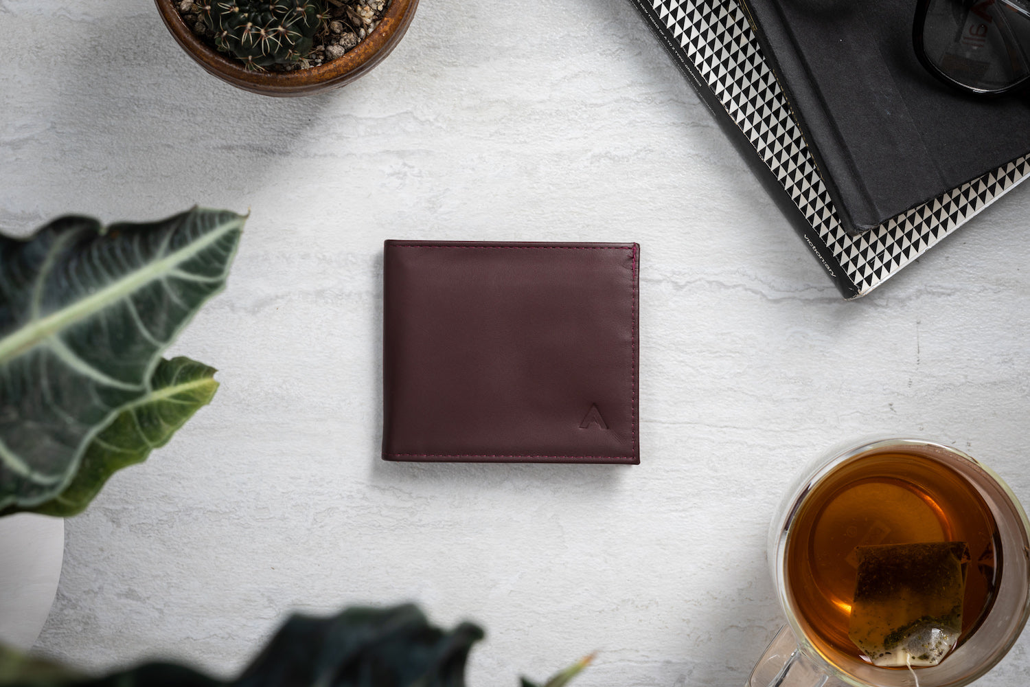 What Color Wallet Should You Use? 5 Tips on Choosing a Wallet - A Trayvax Article