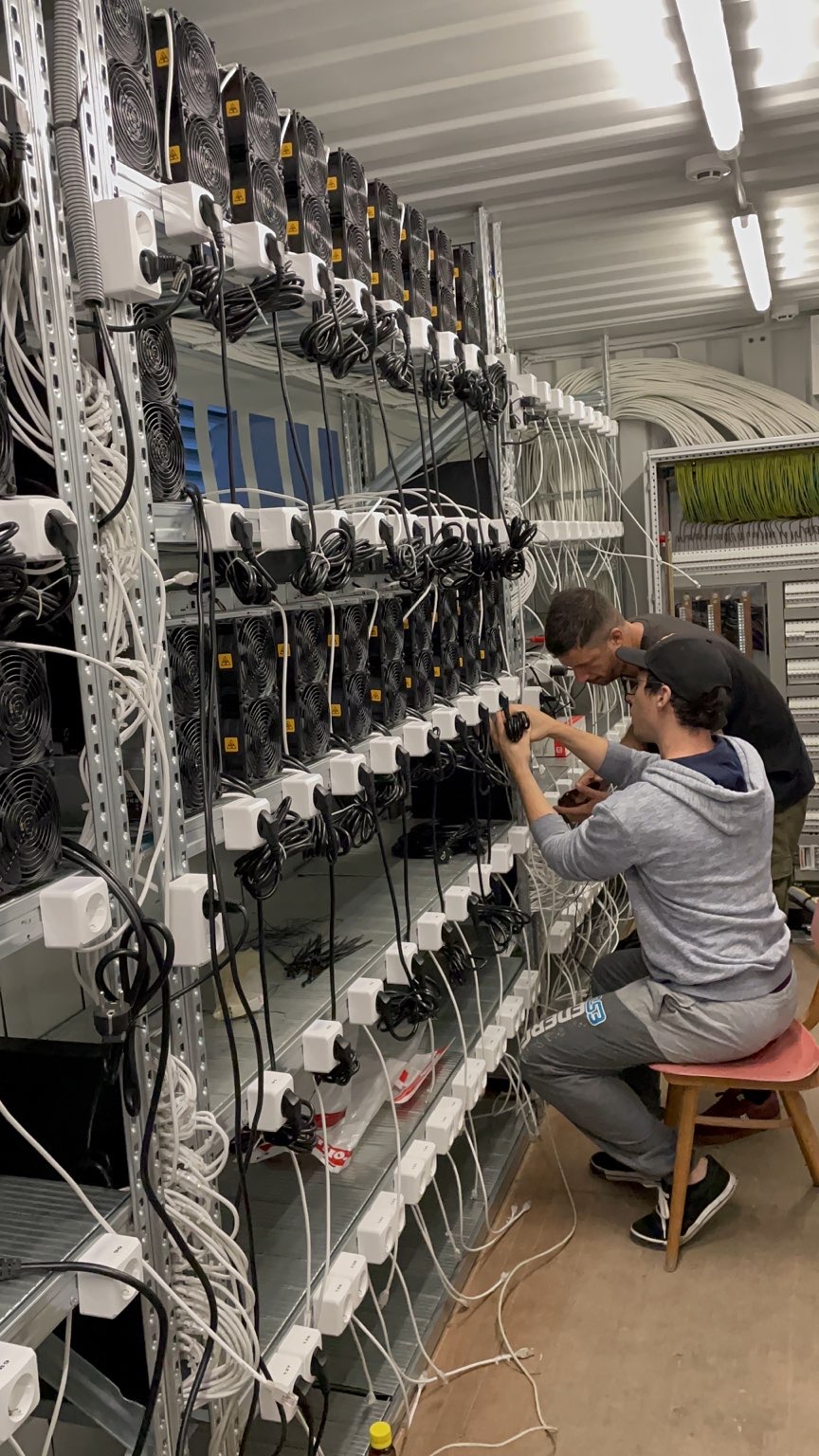 What You Need to Build a Bitcoin Mining Machine and How Much It Costs