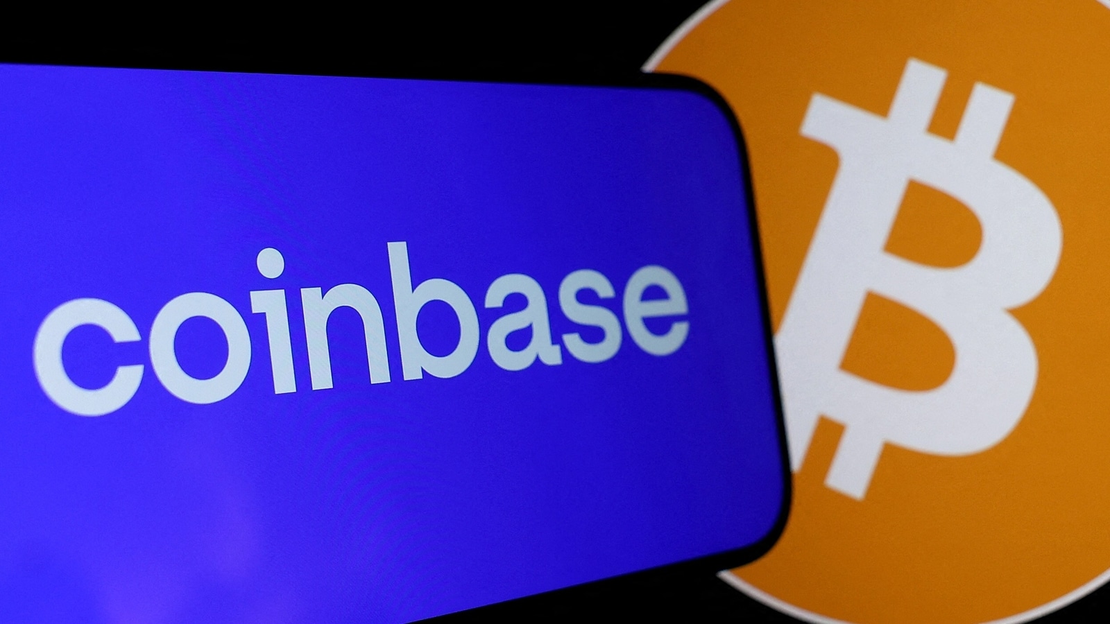 Coinbase Sued Lawsuit US SEC Unlawful Operation Without Registration Binance