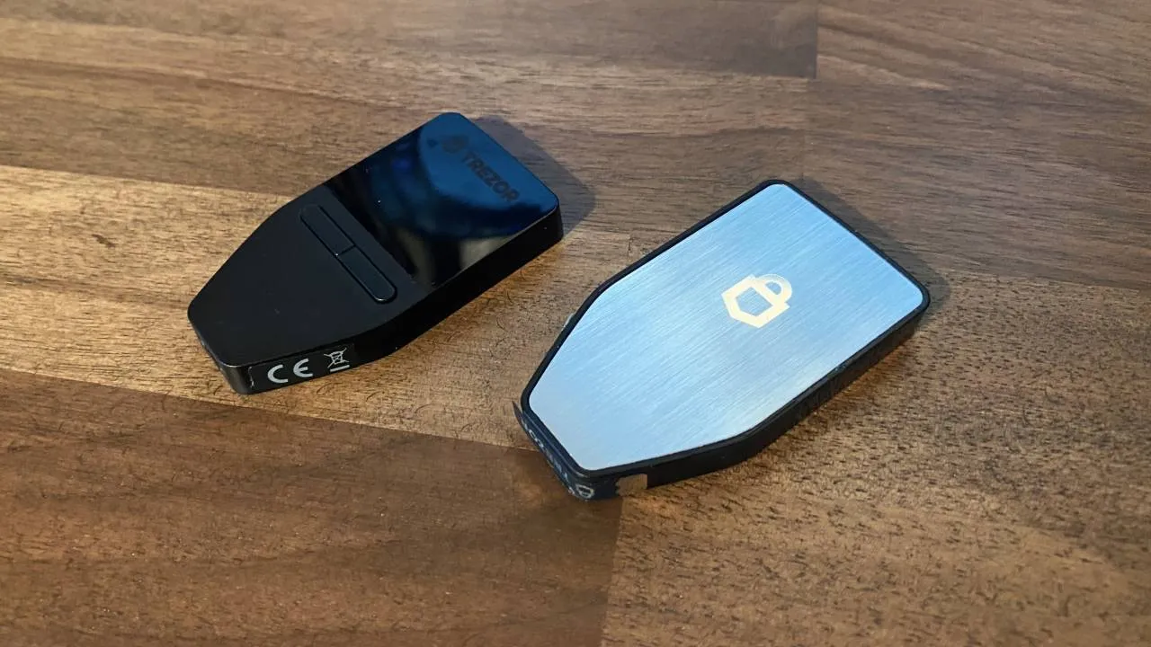 TREZOR Review - The Original Bitcoin Hardware Wallet | CryptoRunner