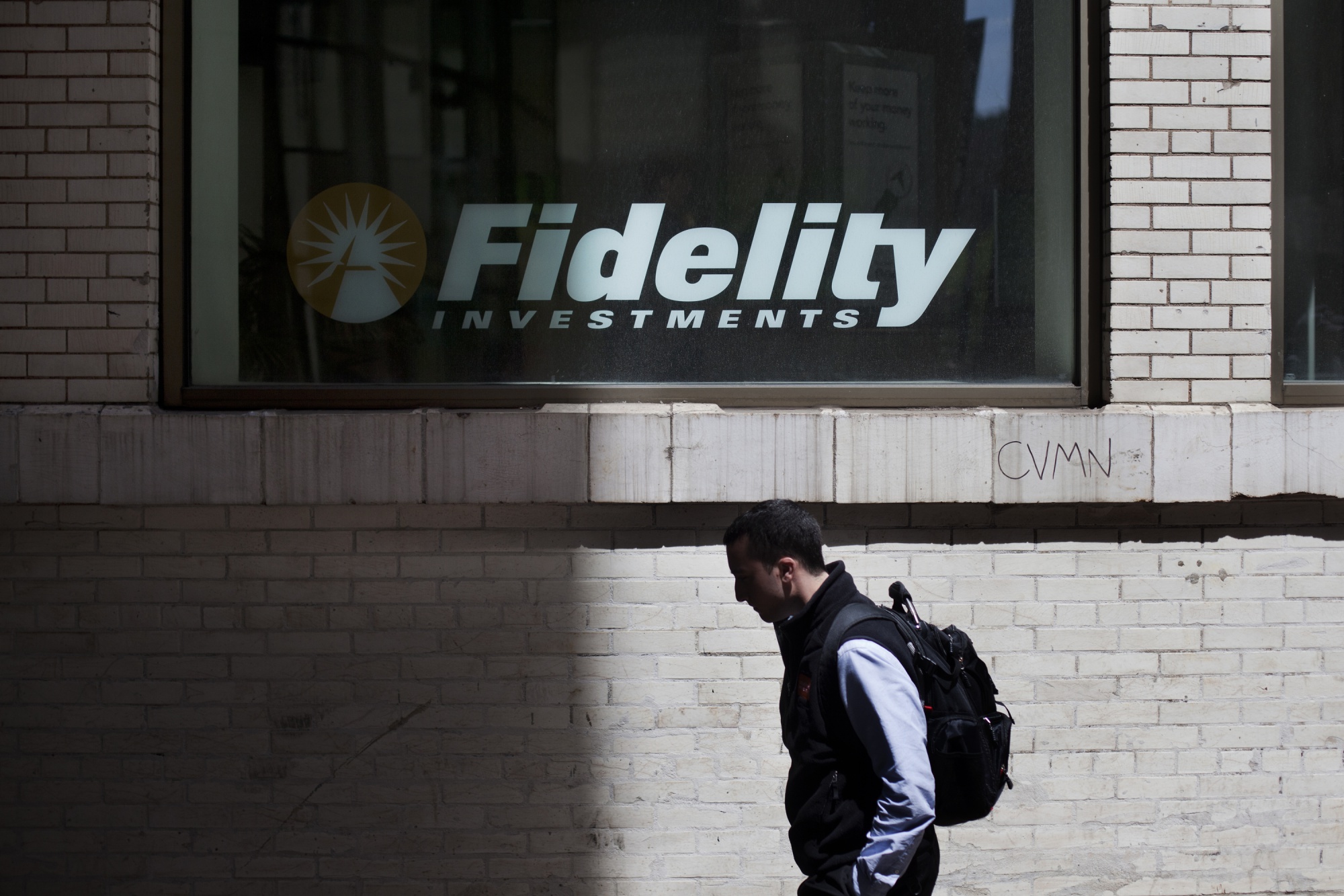 Bitcoin Nears One-Year High as Fidelity Reportedly Eyes Spot ETF - BNN Bloomberg