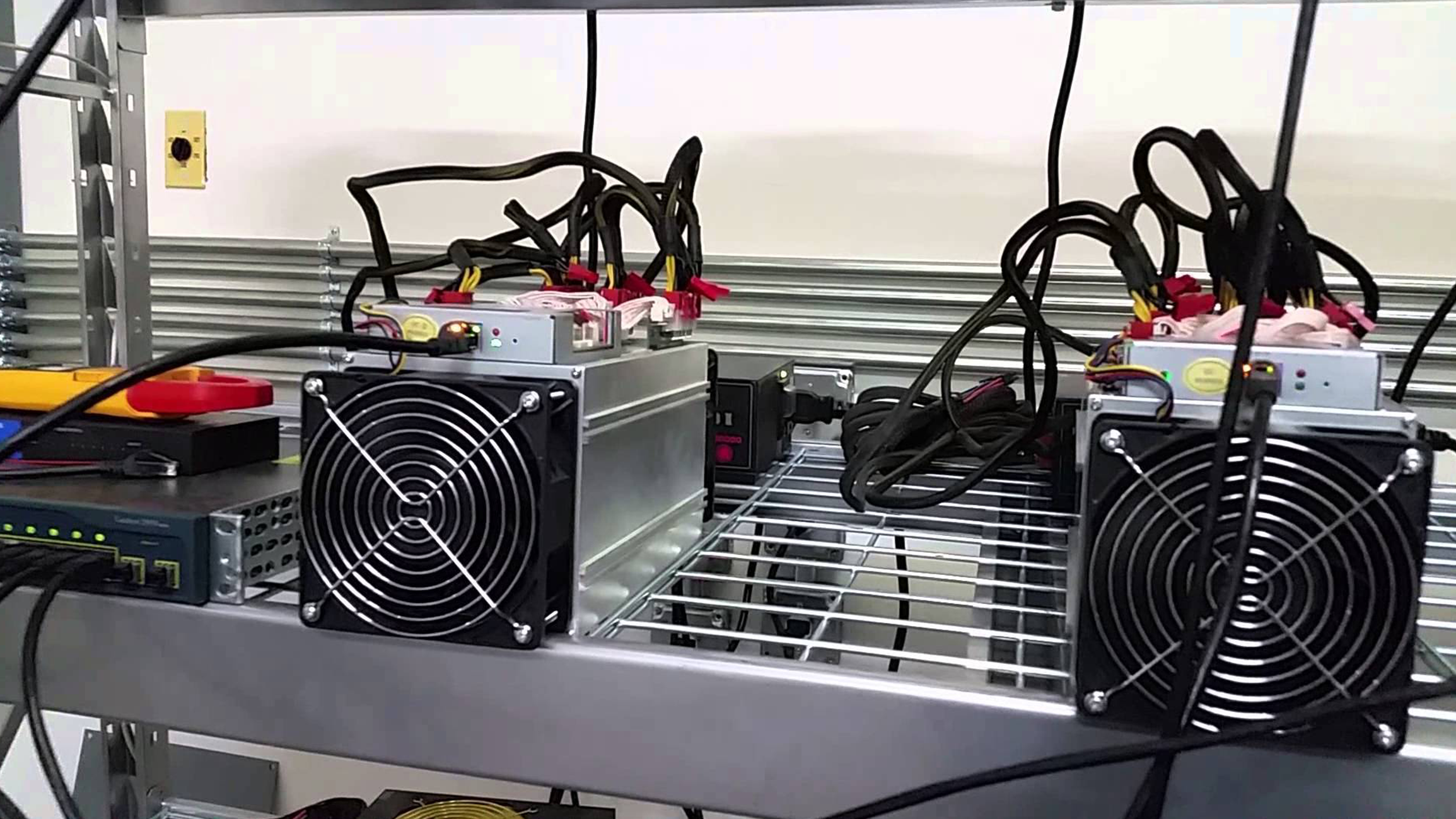 Bitmain Antminer T9 (Th)