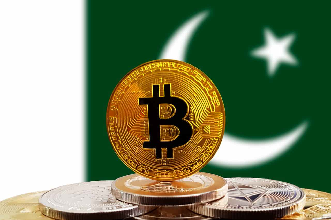 Convert BTC to PKR - Bitcoin to Pakistani Rupee Calculator