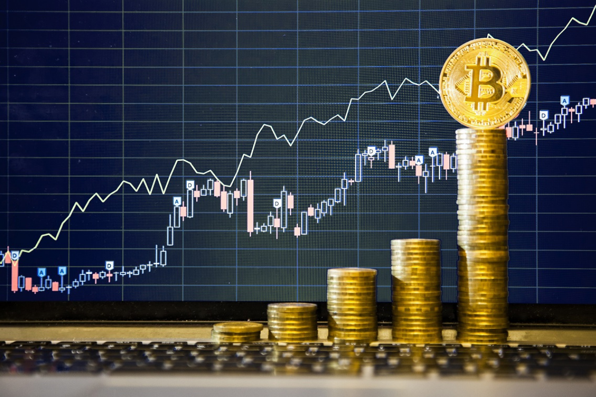 Benefits and Risks of Trading Forex With Bitcoin