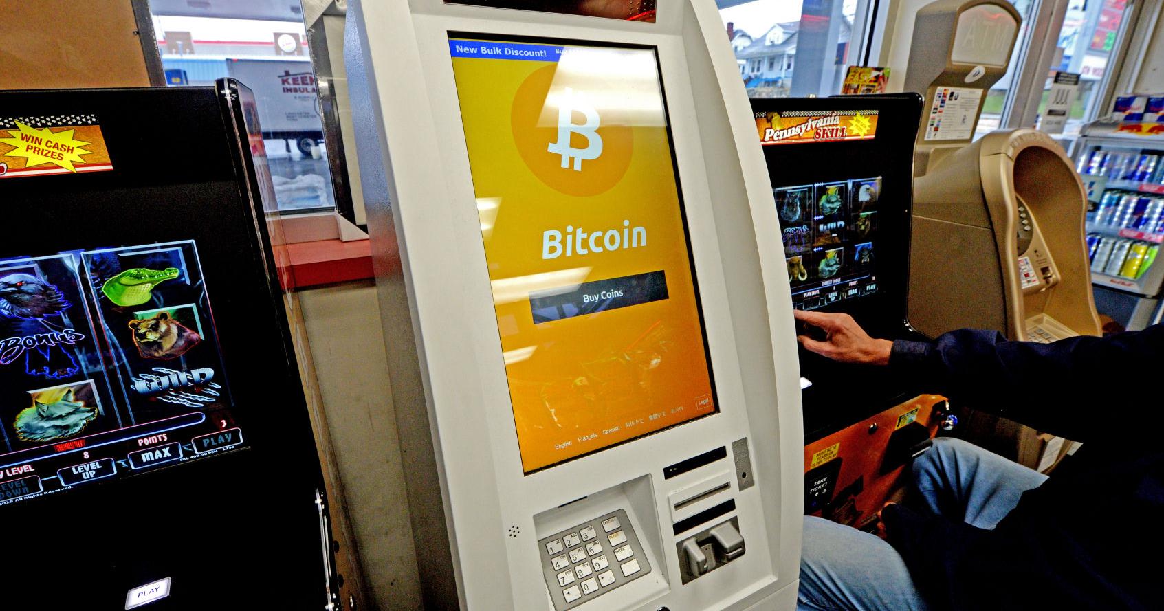 How to get to Libertyx Bitcoin ATM in Albany by Bus?