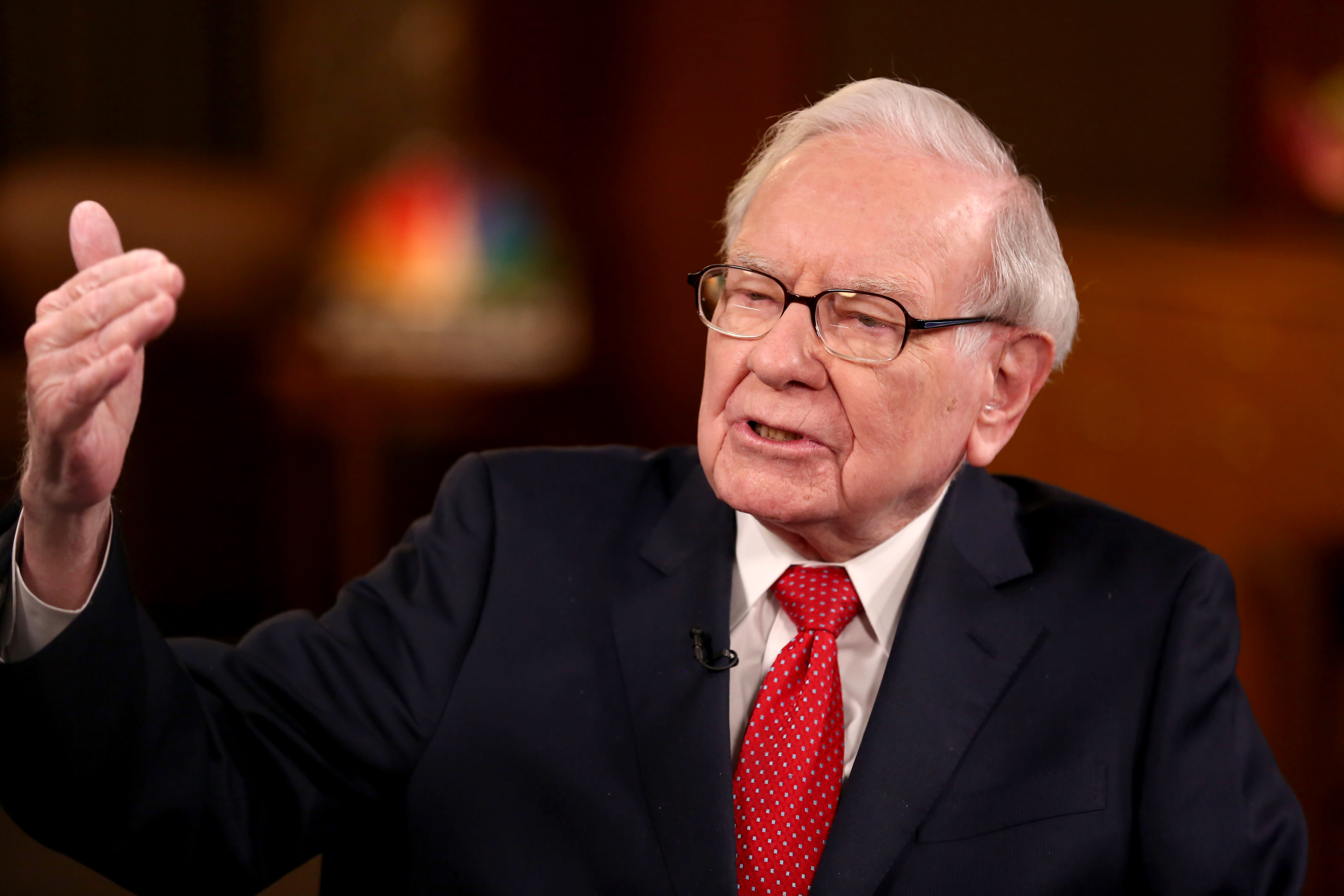 Warren Buffett calls Bitcoin a ‘gambling token’ | Fortune Crypto