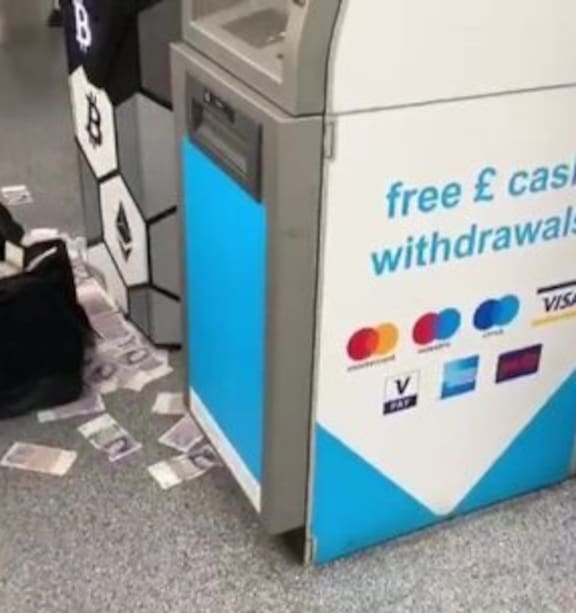 Bizarre moment Bitcoin ATM spews out £20 notes at Bond Street Tube Station | The Sun