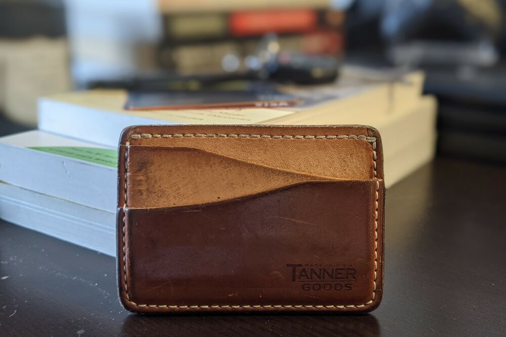 10 Best Minimalist Wallets in [Buying Guide] – Instash