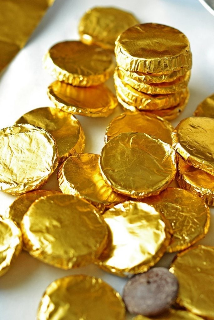 Homemade Golden Chocolate Coins (Hanukkah Gelt) - The Monday Box