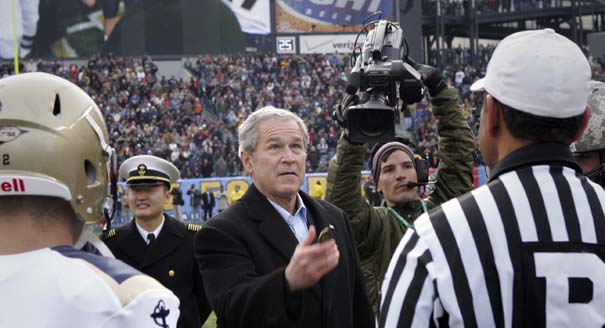 Super Bowl: President George H.W. Bush, Barbara Bush Perform Coin Toss