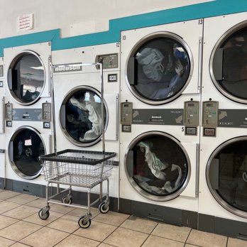 St. Cloud, MN Full-Service Laundromat | Tumble Fresh Coin Laundry