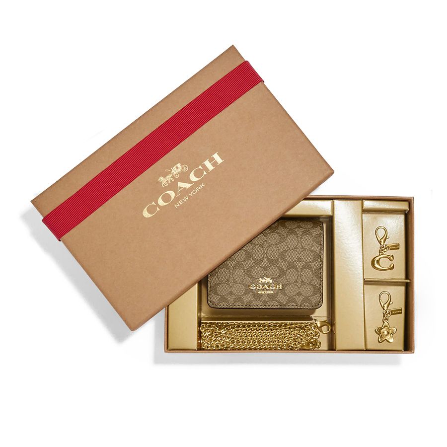 Coach Outlet Boxed 3 In 1 Wallet Gift Set | Shop Premium Outlets