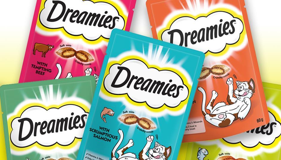 DREAMIES CAT TREATS WITH SALMON 60g - Stama Co. Ltd