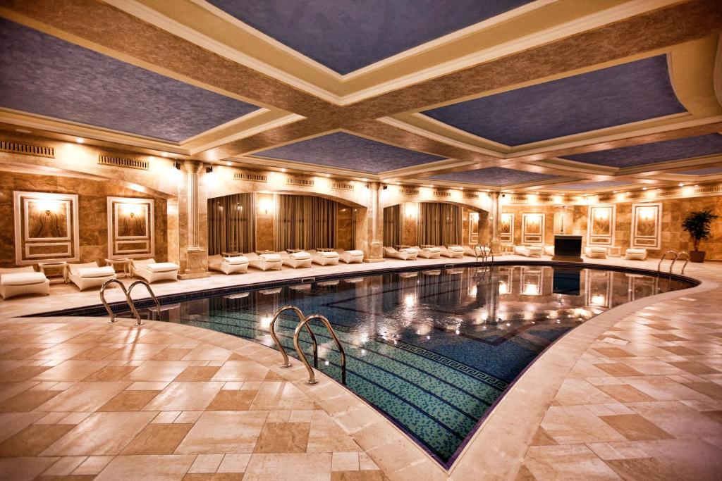 Hotels with Swimming Pool in Yerevan