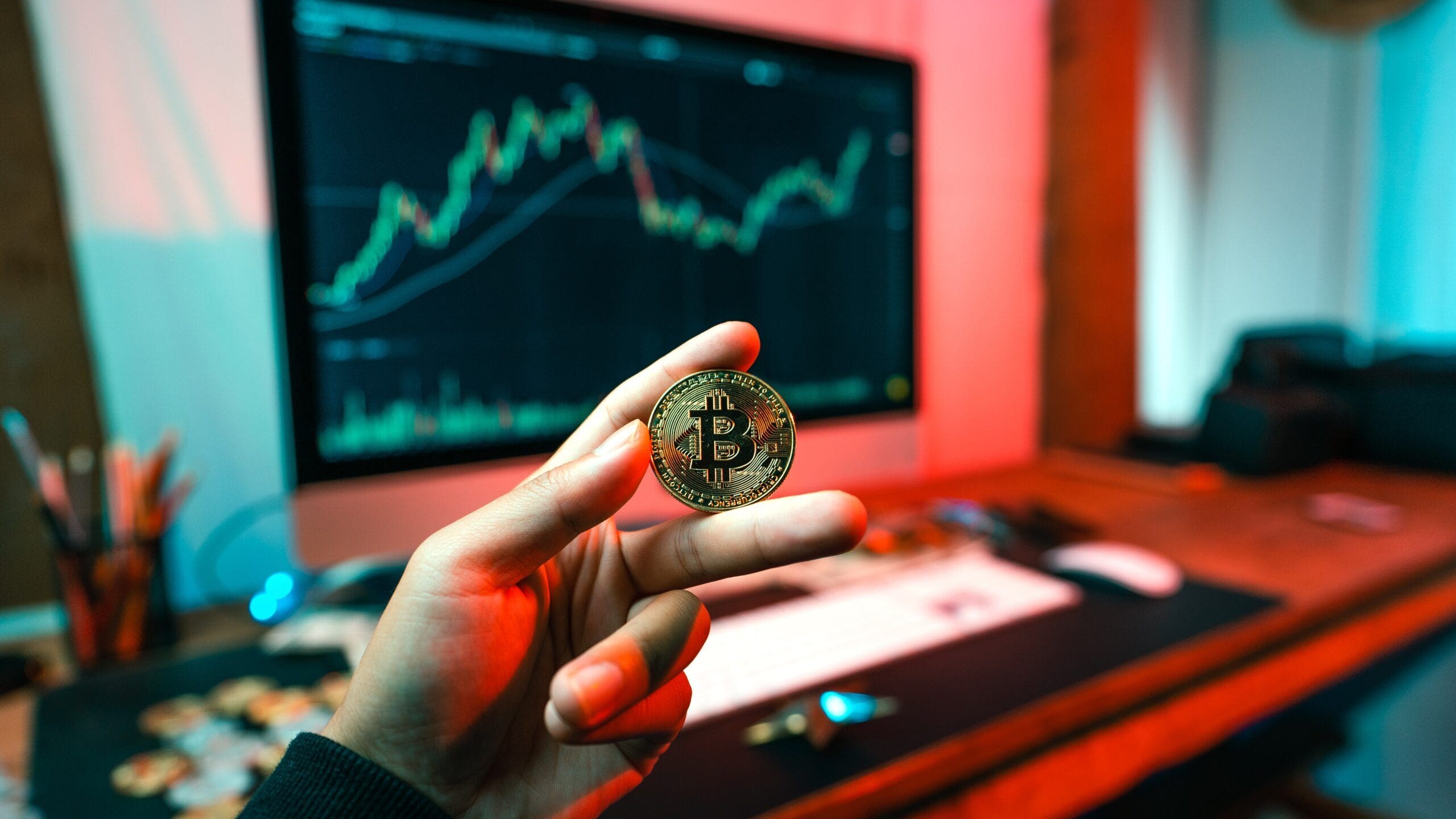 Bitcoin Futures ETF: Definition, How It Works, and How to Invest