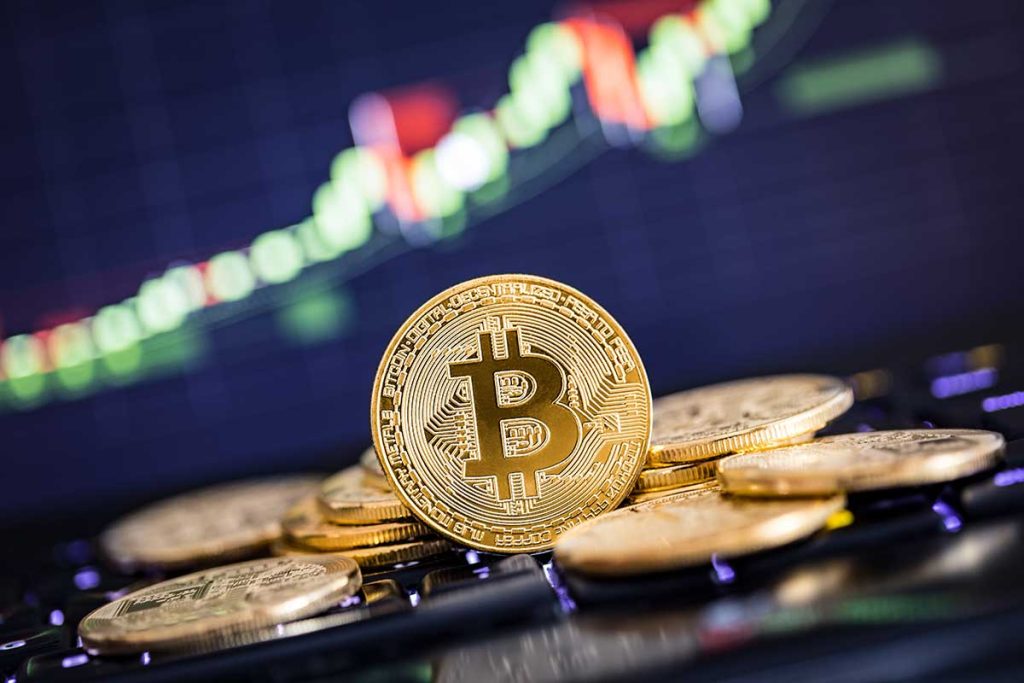 Why Investors Are Piling Into Bitcoin Despite the Risks